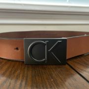 Calvin Klein Men’s Leather Logo Plaque Belt B4HP