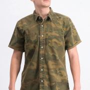 BLANKNYC Short-sleeve Camouflage-print Regular Fit Shirt In Good Vibrations Med