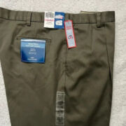 Dockers Pleated Classic Fit Iron Free Cotton Khaki Pants 40×32 B4HP