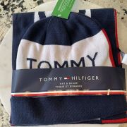 Tommy Hilfiger Mens Needle Knit Vertical Flag Scarf and Flag Hat Set OS B4HP