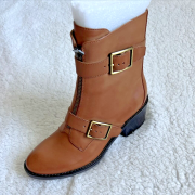 Women Donald j Pliner Dusten Zip UP Boots left leg single shoe Brown size 6.5