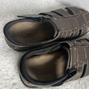 Dockers mens fisherman sandals size 10 Brown