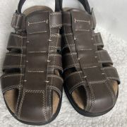 Dockers mens fisherman sandals size 10 Brown