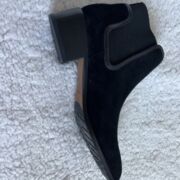 Women Donald j Pliner Dyla Booties Black Left Leg Single shoe Black size 6.5