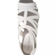 Women Easy Street Amaze Sandals White NIB 10M B4HP