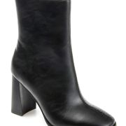 Journee Collection Women’s January Two Tone Booties Black Size 8.5M B4HP