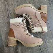 Jane And The Shoe Women’s Emilia Lace-Up Hiker Boots 6M Floor Model No Box B4HP