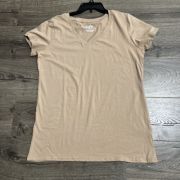 Aveto Women’s Plus Size Trendy Fitted V-Neck T-Shirt Size 1X Warm taupe B4HP