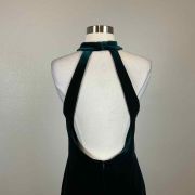 Aqua Women’s Velvet Halter Gown Green Size 8 B4HP $238