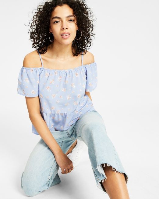 Hippie Rose Juniors' Elasticized Short-Sleeve Cold-Shoulder Top B4HP
