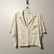 Levi’s Women’s Nia Relaxed Resort Short Sleeve Shirt Warm Sand XL B4HP