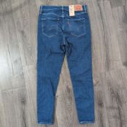 Levi’s Women’s 720 High-Rise Super Skinny Crop Jeans Quebec Echo Size 27 B4HP