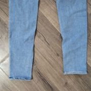Levi’s 721 High-Rise Skinny Jeans Azure Glow 28 X 30 B4HP