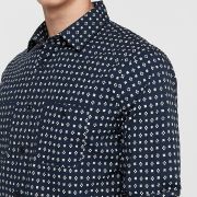 Men's Express Slim Geometric Print Soft Wash Shirt size L B4HP
